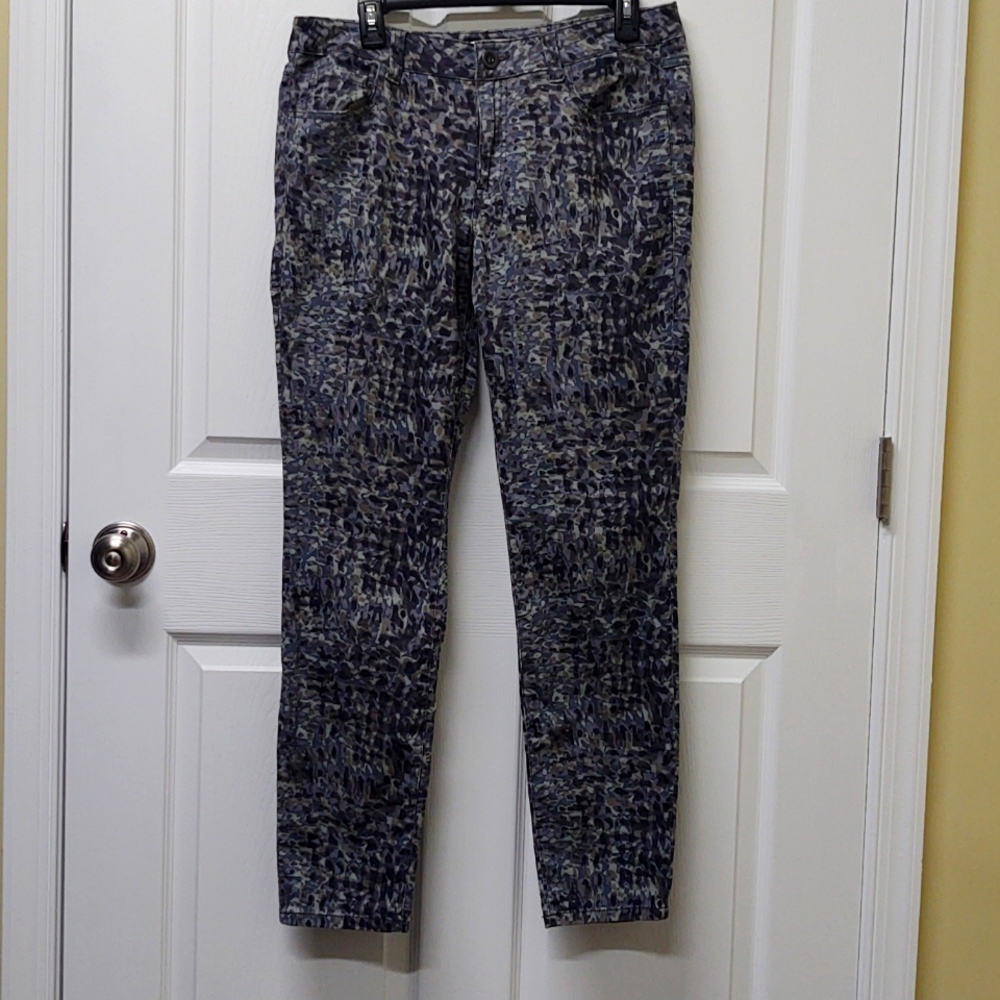 CAbi Modern camo print stretch jeggings #604 Size 12